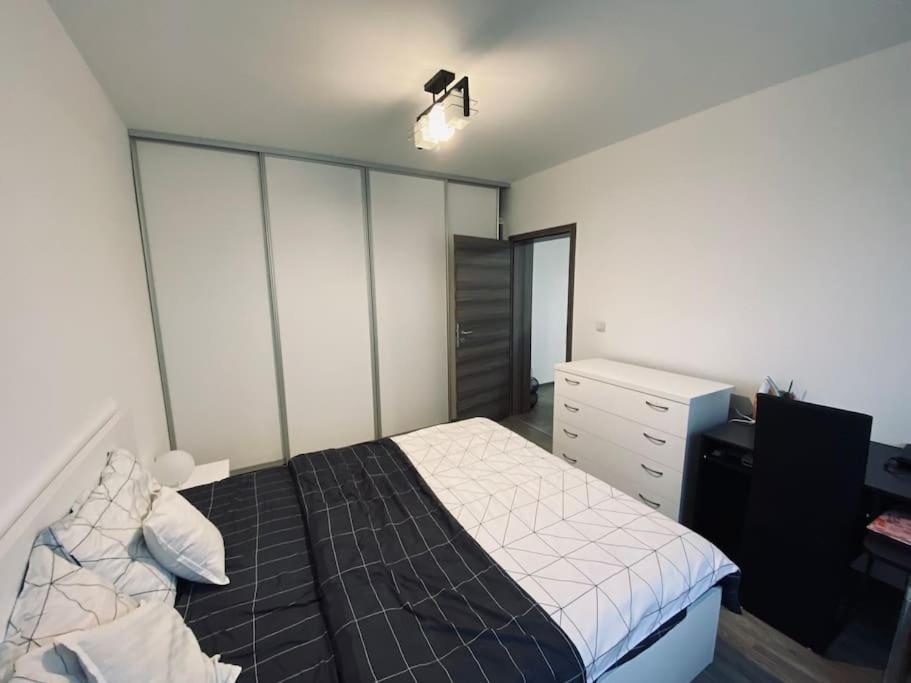 Apartament 2 Camere Modern Si Confortabil Giroc Dış mekan fotoğraf