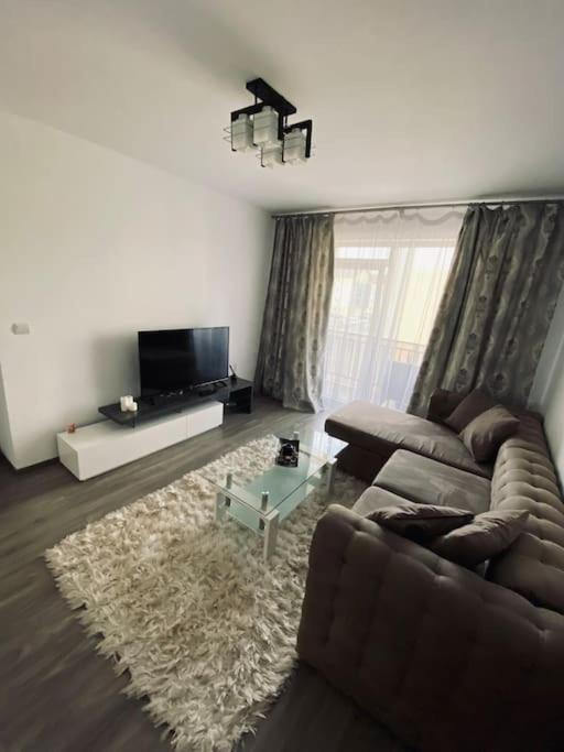 Apartament 2 Camere Modern Si Confortabil Giroc Dış mekan fotoğraf